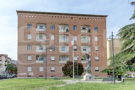 Foto Appartamento in Piazza Roma 4, Latina Centro Storico di 215 m²