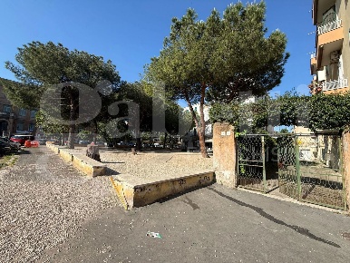 Foto Appartamento in delle Giunchiglie, Roma Centocelle di 90 m² in vendita