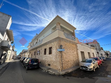 Foto Casa indipendente in Via Nicotera 1, Manduria Centro di 250 m²