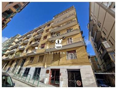 Foto Appartamento in Pio XI, Salerno Centro di 76 m² con 3 locali
