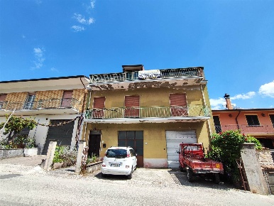 Foto Casa indipendente in VIA ING. G. CIANCIULLI 31, Montella di 105 m²