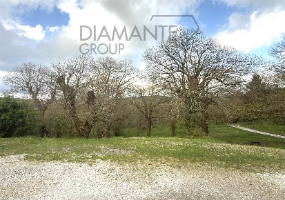 Foto Rustico a Arcidosso Centro di 700 m² con 13 locali in vendita