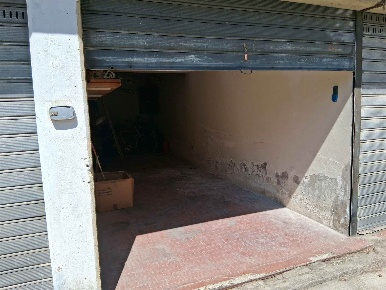 Foto Garage a Firenze Brozzi di 30 m² con 1 locali in vendita