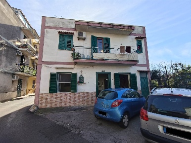 Foto Appartamento in via Mario D'Aleo 7, Palermo Olio di Lino di 120 m²