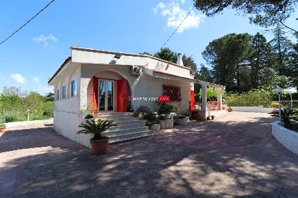Foto Villa unifamiliare in Contrada Paretone  273, Martina Franca di 183 m²
