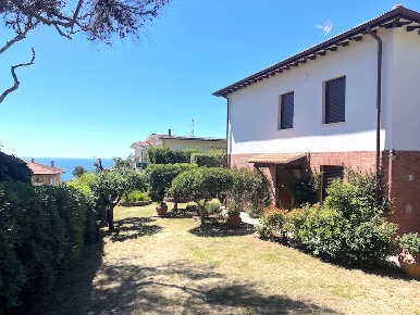 Foto Appartamento in Via Milano  8, Rosignano Marittimo Castiglioncello