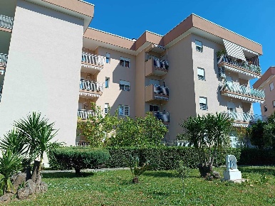 Foto Appartamento in Via San Nicola  49, Caserta Falciano di 140 m²