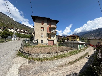 Foto Appartamento in VIA EUROPA 3, Malonno Centro di 120 m² con 8 locali