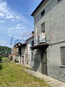 Foto Casa indipendente a Gragnano Trebbiense Centro di 420 m² con 10 locali