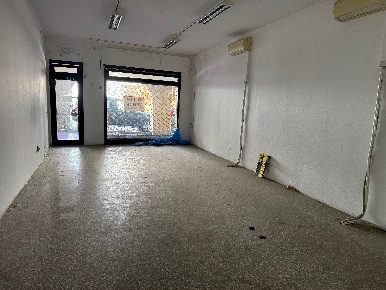 Foto Negozio a Castel San Pietro Terme Centro di 180 m² con 1 locali