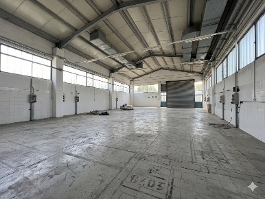 Foto Locale commerciale in Via Gaetano Mario Columba 81, Siracusa di 500 m²