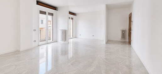 Foto Appartamento in Via Luigi Vaccari 2, Modena Viali di 100 m² in vendita