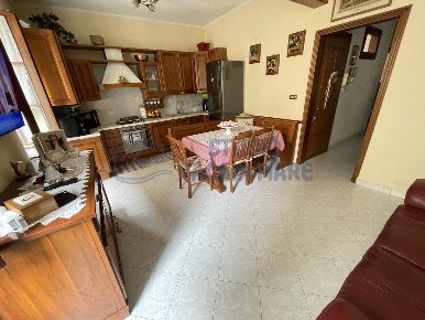 Foto Appartamento in Piazza Camillo Benso Cavour, Taggia Centro di 60 m²