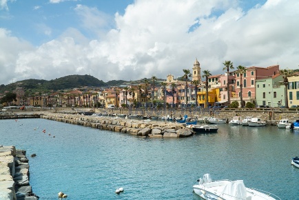 Foto Appartamento in via Giuseppe Mazzini 1, Riva Ligure di 35 m²