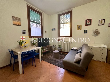 Foto Appartamento in Via De' Griffoni, Bologna Centro Storico di 48 m²