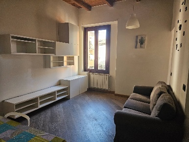 Foto Appartamento in via Don Minzoni, Oleggio Centro di 60 m² con 2 locali