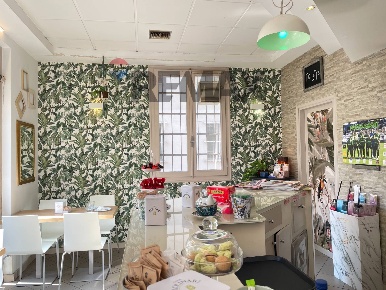 Foto Negozio in Via Del Pretorio 31-33, Sassuolo Centro di 45 m² in vendita