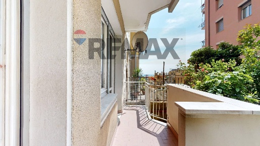 Foto Appartamento in Via Elsa 16, Genova Cornigliano di 92 m² con 3 locali