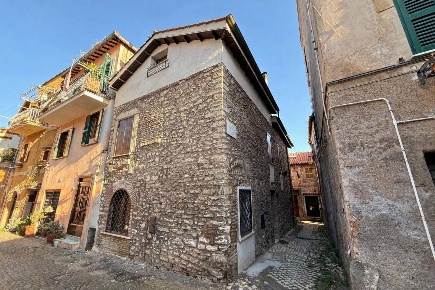 Foto Appartamento in via Giacomo Puccini 1, Monterotondo Centro Storico