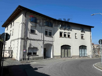 Foto Appartamento in via Cimone 9, Varese Giubiano - San Carlo di 95 m²