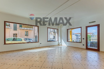 Foto Locale commerciale in Via Pola 18, Sassari Luna e Sole - Prunizzedda