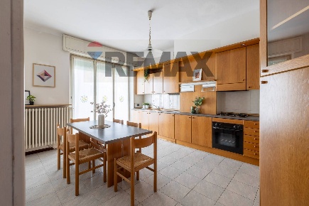 Foto Appartamento in Via Roma 63, Casatenovo Centro di 102 m² con 2 locali