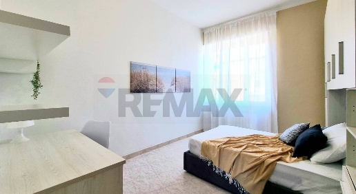 Foto Stanza in via Verolengo 9, Torino Borgo Vittoria di 87 m² con 4 locali