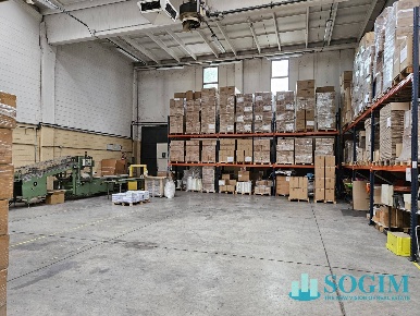 Foto Capannone industriale in via Gorizia 36, Saronno di 1900 m² in vendita