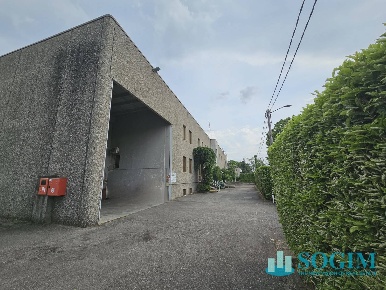 Foto Capannone industriale in via Gorizia 36, Saronno di 1900 m² in vendita