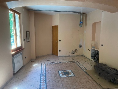 Foto Casa indipendente in vallemontagnana 94a, Fabriano di 125 m²