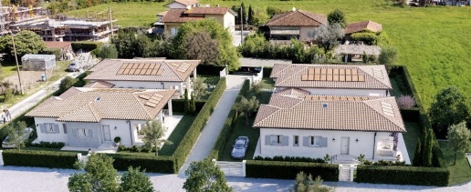 Foto Villa unifamiliare a Pietrasanta di 135 m² con 7 locali in vendita