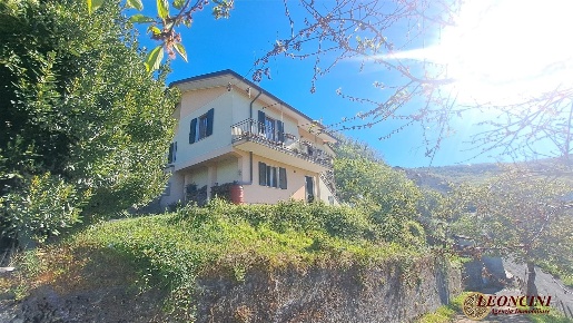 Foto Villa unifamiliare in loc lusignana vignolo, Filattiera di 158 m²