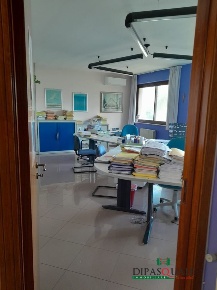 Foto Ufficio a Ragusa San Luigi - Archimede di 200 m² con 10 locali