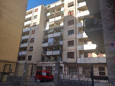 Foto Appartamento in Via Walter Fillak, Genova Sampierdarena con 4 locali