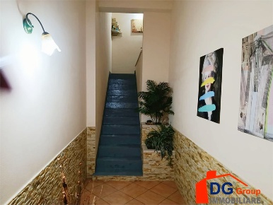 Foto Casa indipendente a Alcamo Semicentro di 320 m² con 4 locali