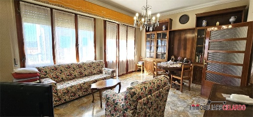 Foto Appartamento a Siena Ravacciano di 120 m² con 5 locali in vendita