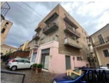 Foto Appartamento in Piazza Luigi Marchetti, Pianella Centro di 92 m²