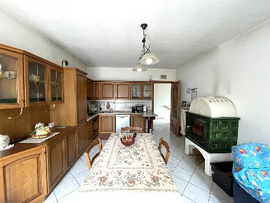 Foto Appartamento in Corneliano d'Alba, Corneliano d'Alba Centro in vendita