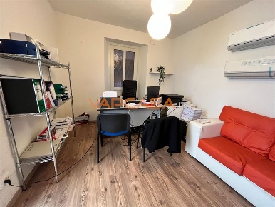 Foto Ufficio in VIA TADINI, Romano di Lombardia Centro di 25 m² in vendita