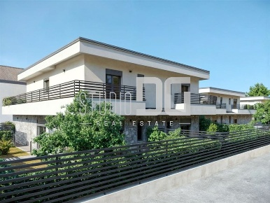 Foto Villa unifamiliare in via Alessandro Manzoni, Seveso Centro di 152 m²