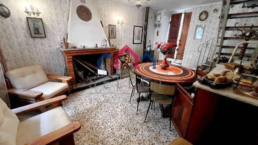 Foto Casa indipendente a Bagni di Lucca di 71 m² con 4 locali in vendita