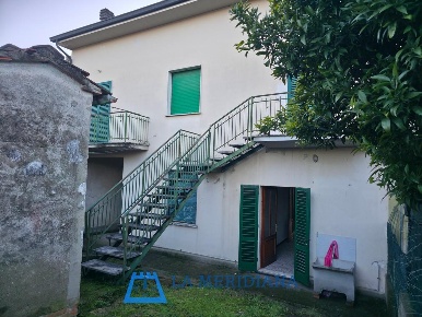 Foto Casa indipendente a Larciano San Rocco di 245 m² con 12 locali