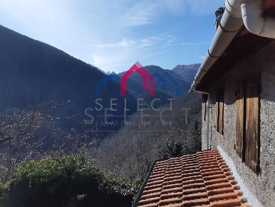 Foto Appartamento a Pescaglia con 3 locali in vendita