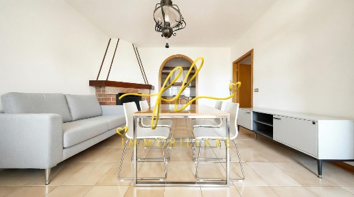 Foto Appartamento a Montescudaio di 78 m² con 4 locali in vendita