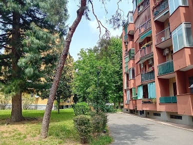 Foto Appartamento in piazza Gasparri 4, Milano Comasina di 60 m² in vendita