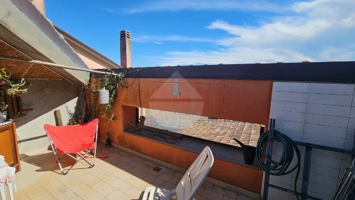 Foto Casa indipendente in Via delle Clarisse, Perugia di 140 m² in vendita
