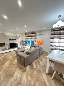 Foto Appartamento a Palermo Belmonte Chiavelli di 100 m² con 4 locali