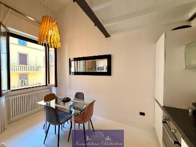 Foto Appartamento in Via Atto Vannucci, Firenze di 60 m² con 3 locali