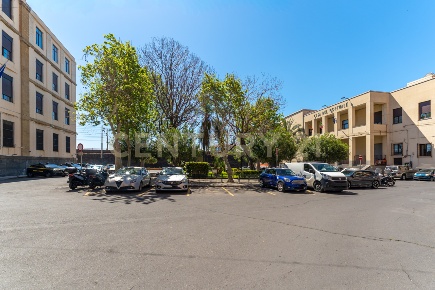 Foto Appartamento in Via Serravalle 42, Catania Centro Storico di 60 m²