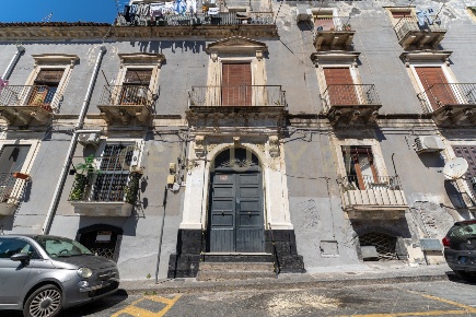 Foto Appartamento in Via Serravalle 42, Catania Centro Storico di 60 m²
